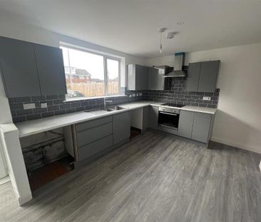 41 Forthill Grove, Newtownabbey, BT36 6QW - Photo 4