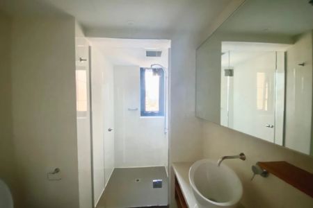 Enjoy the Convenient and fast-paced Lifestyle in the City!!! - Photo 3