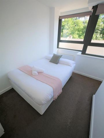 2 bedroom flat to rent - Photo 5