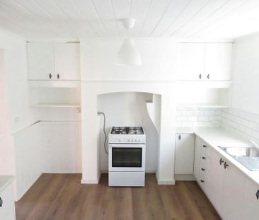 RENOVATED 3 BEDROOM HOME! - Photo 1