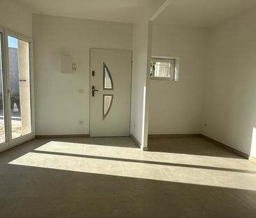 Location Appartement P1 neuf Plan-de-cuques - Photo 2