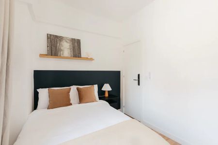 Plaça dArtur Piera, Valencia, Valencian Community 46018 - Photo 2