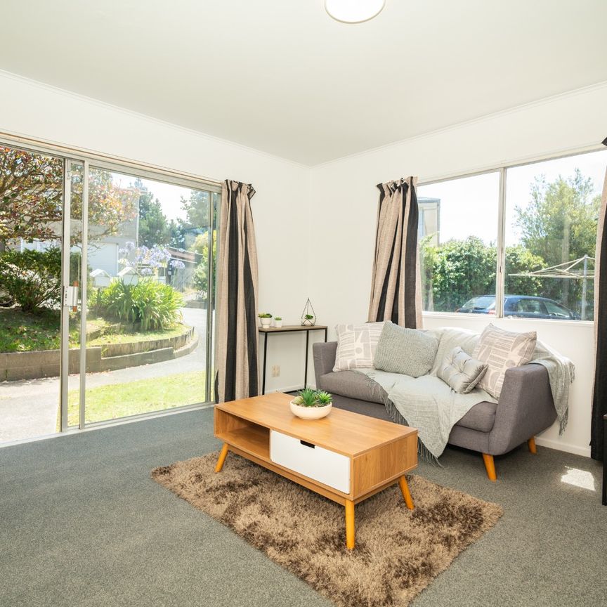 16A Glen Alton Avenue, Paparangi - Photo 1