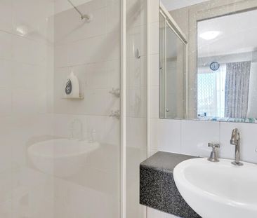 27B/188 Carrington Street - Photo 3