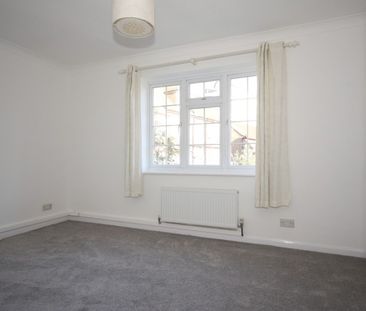Heathside Road, Woking - Photo 2