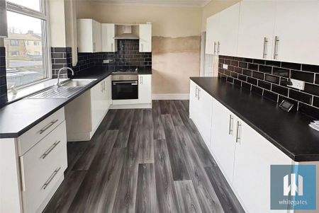 3 bedroom terraced house to rent - Photo 2