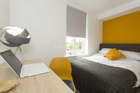 1 bedroom in a house share to rent - Photo 2