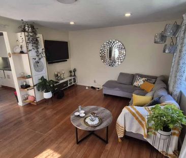 Convenience at your doorstep - Photo 1