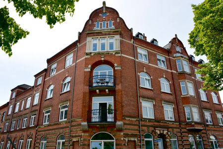 Indbydende 4 værelses lejlighed i hjertet af Odense C - Photo 5
