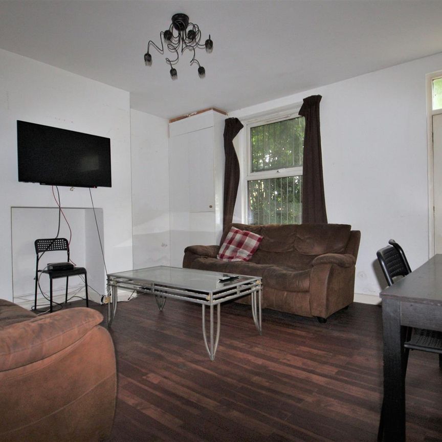 5 bedroom terraced house to rent - Photo 1