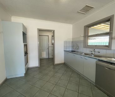 To register & apply for this property, please use this link: https:... - Photo 5