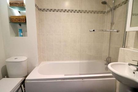 Wiseman Close, Luton, Bedfordshire, LU2 - Photo 3