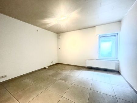 Veelzijdig pand met woon- en handelsfunctie - Foto 2