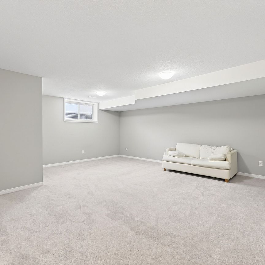 For Lease - 866 Paseana Place, Kanata, Ontario - Photo 1