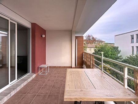 Appartement T2 près de SALON DE PROVENCE à louer - Photo 5