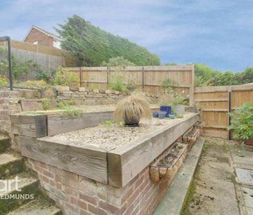 3 bedroom end of terrace house to rent - Photo 6