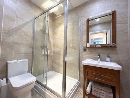 West Hill Road, Bournemouth - Photo 4