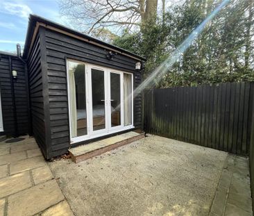 2 bedroom detached house to rent - Photo 4
