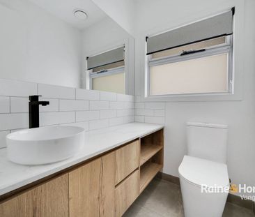 Modern Family Living in a Prime Greenvale Location - Photo 5