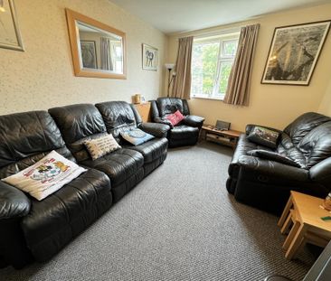 3 bedroom apartment to rent - Photo 1