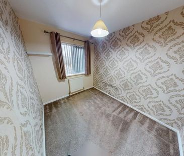 3 bedroom semi-detached house to rent - Photo 4