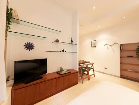 Via Alberico II, Rome, Lazio 00193 - Photo 2