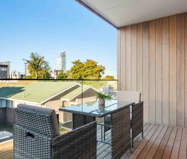 Luxury Brand-New Home - Photo 2