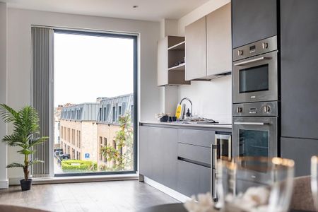 3 bedroom flat to rent - Photo 5
