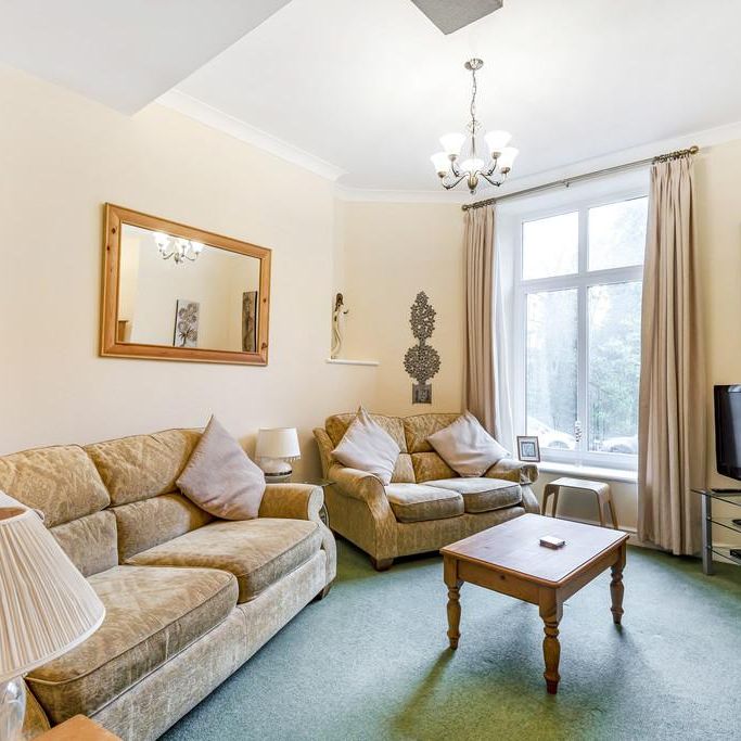 2 bedroom cottage to rent - Photo 1