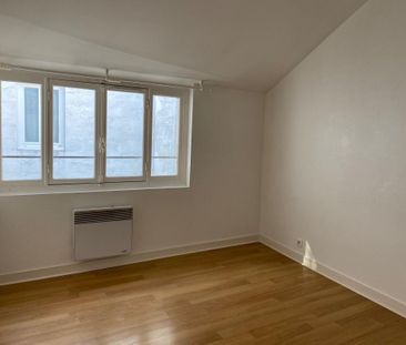 Location Appartement 2 pièces 49m² LA ROCHELLE 17000 - Photo 6