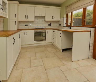 16 Shaftesbury Road, Bangor, BT20 3GD - Photo 3