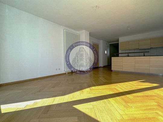 LUMINEUX AVEC GRAND BALCON-TERRASSE - Foto 1