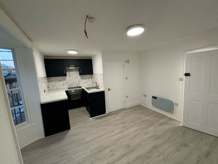 1 Bed Penthouse, Trafalgar St, BN1 - Photo 4