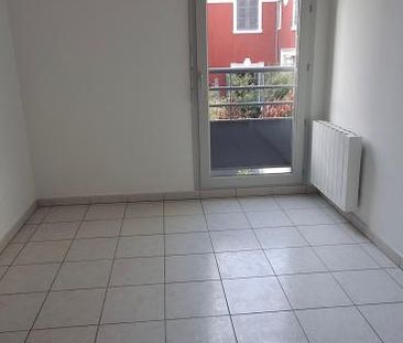 Location Appartement 2 pièces 36m² STE FOY LES LYON 69110 - Photo 5