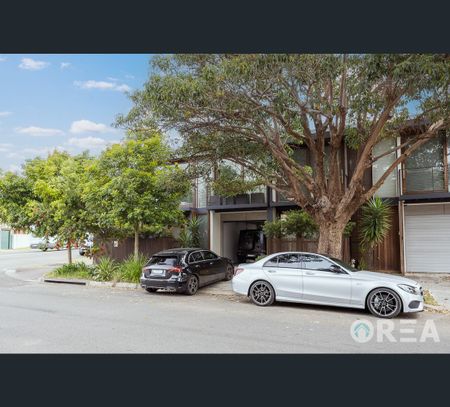 23 Faraday Avenue, Rose Bay, NSW 2029 - Photo 2