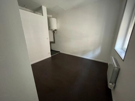 Location Appartement 2 pièces 31 m2 à Saint-Quentin - Photo 5