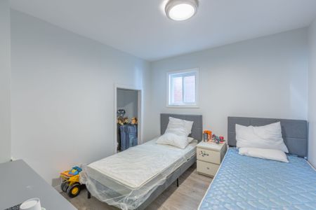 For Lease - 1040 Gladstone Avenue, Windsor, Ontario - Photo 4