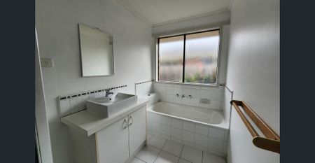 Lovely spacious home ! - Photo 5