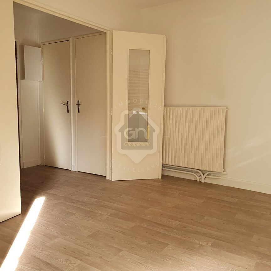 Chaville, 92370 - Photo 1