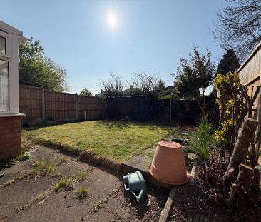 3 bedroom detached house to rent - Photo 3
