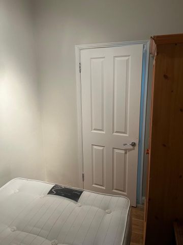 2 Bed Flat, Aldrington Road, SW16 - Photo 4