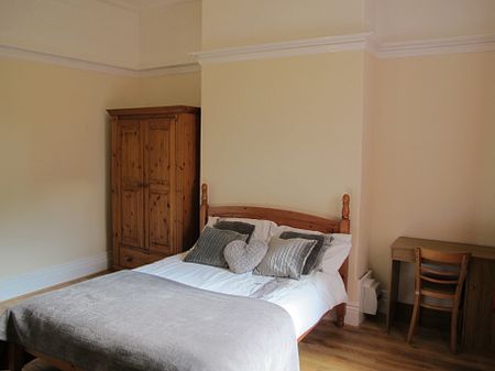 130 Warwick Road, Carlisle (STUDENT HOUSE) - 1 ROOM AVAILABLE FROM September 2024 - Photo 4