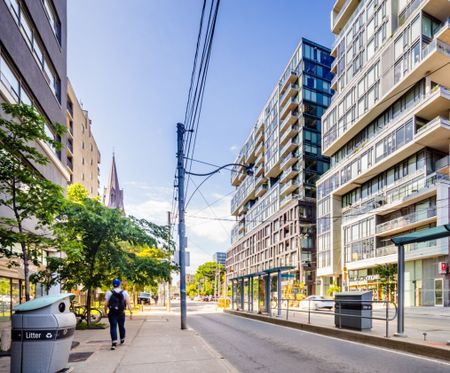 For Lease - 111 Bathurst Street Unit# 409, Toronto, Ontario - Photo 4