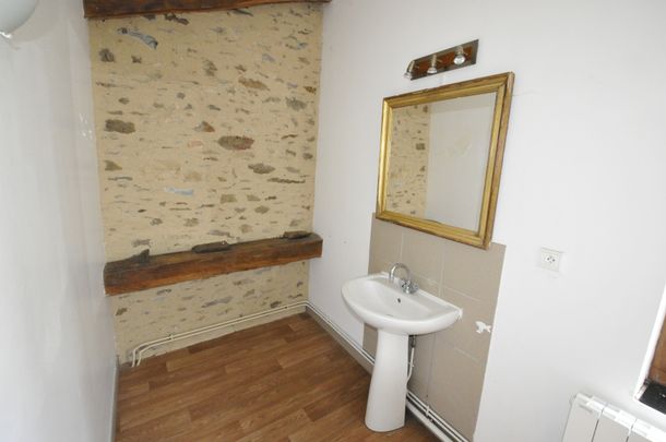 Location Maison 3 pièces 67m² MAGNAC BOURG 87380 - Photo 1