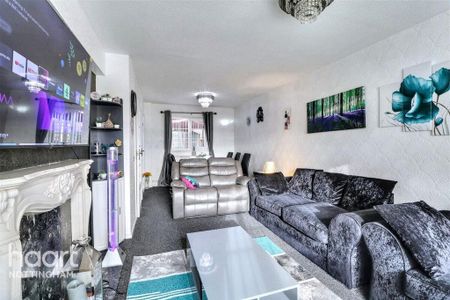 3 bedroom terraced house to rent - Photo 2