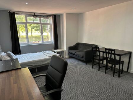 Walsgrave Road Flat 3, Stoke, Coventry - Photo 3