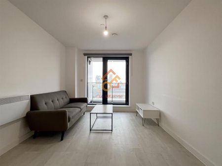 1 bedroom flat to rent - Photo 2