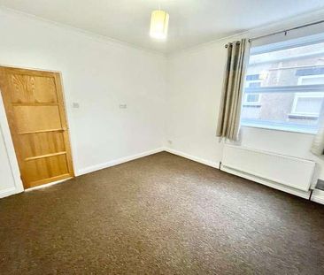 Mount Liell Court East, The Leas, Westcliff-on-sea, Essex, SS0 - Photo 6