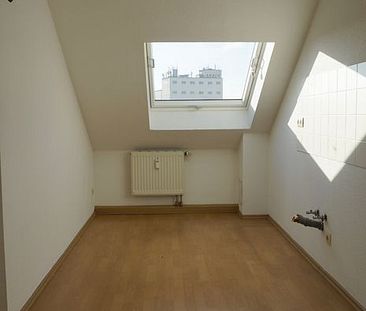 JUNGE PÄRCHEN AUFGEPASST - Dachgeschoss-Wohnung sucht neue Mieter - Photo 4