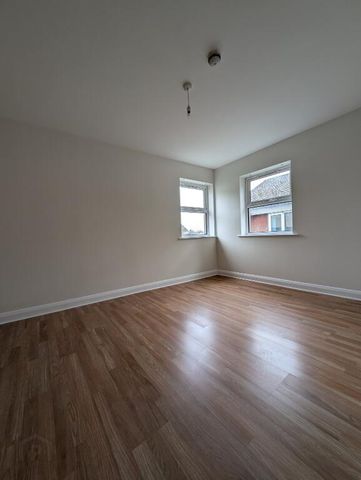 High Street, Ballynahinch, BT24 8AB - Photo 3